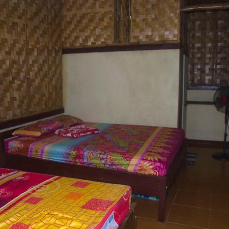 Red Island Bungalows Pasanggaran Eksteriør billede