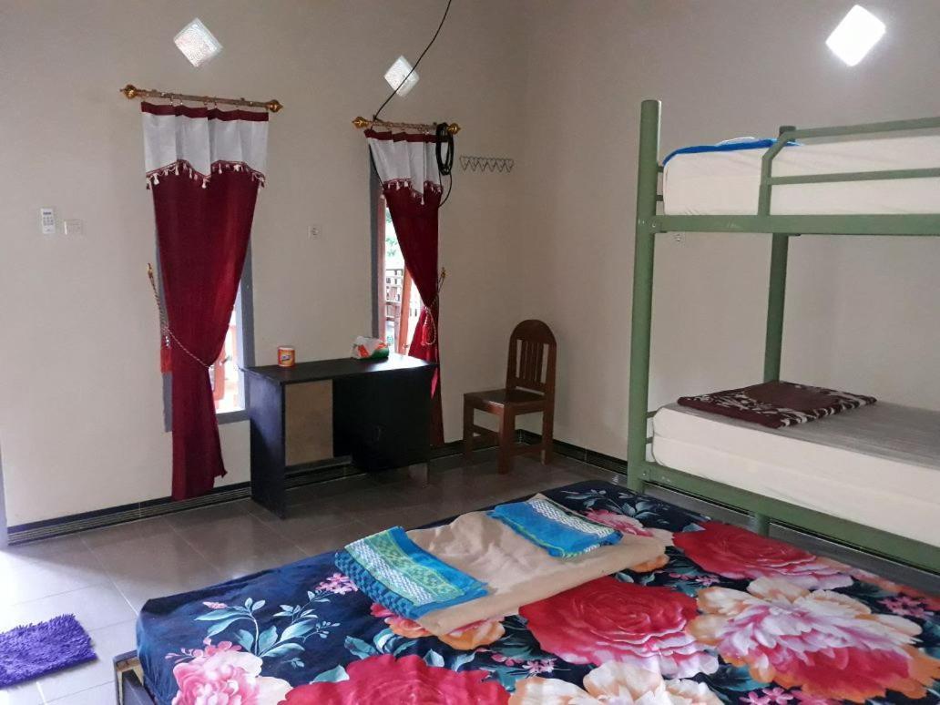 Red Island Bungalows Pasanggaran Værelse billede