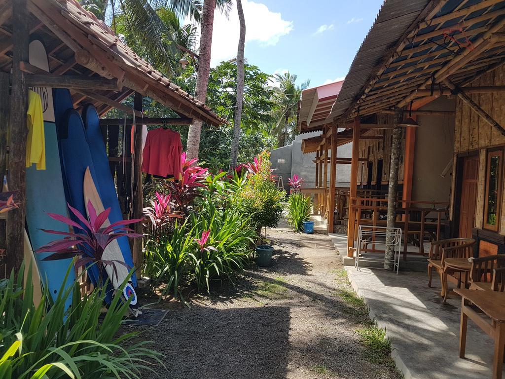 Red Island Bungalows Pasanggaran Eksteriør billede
